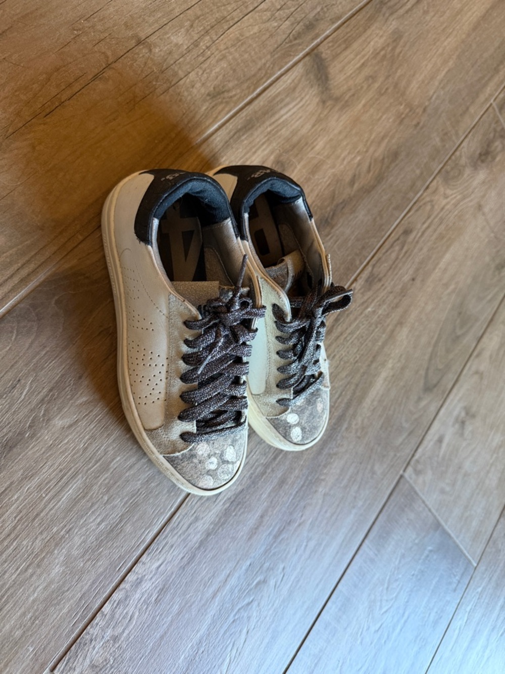 P448 Thea Platform White/ Platino Accent Sneakers